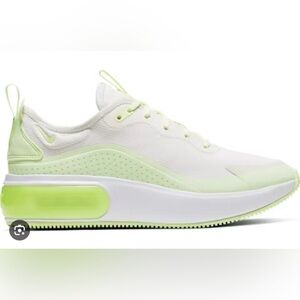 NEW Nike Air Max DIA